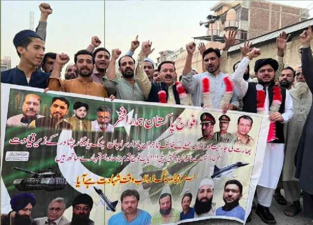 افغانستان کے جارحانہ اقدامات کیخلاف پشاور میں تاجروں کا احتجاج