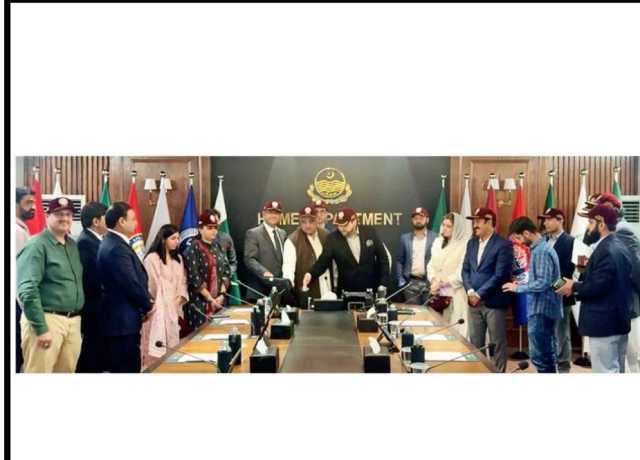 خدمت کا جذبہ،1 لاکھ 43 ہزار سے زائد شہریوں نے بطور سول ڈیفنس رضاکار رجسٹریشن کروا لی