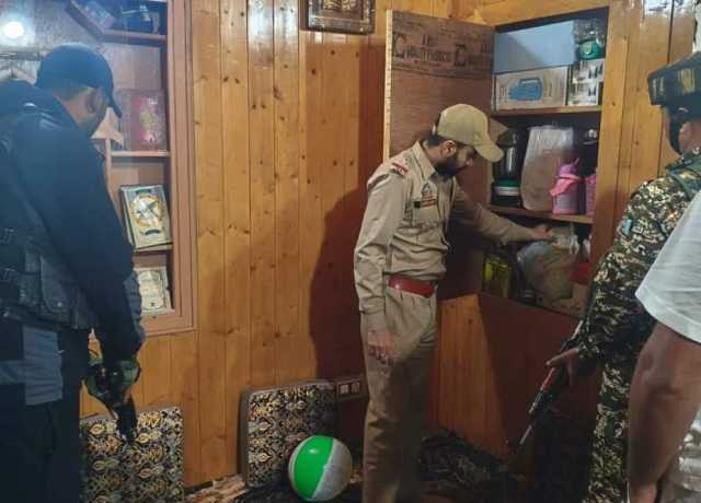 وادی کشمیر میں جماعت اسلامی اور حریت کانفرنس سے وابستہ افراد کے گھروں پر چھاپے