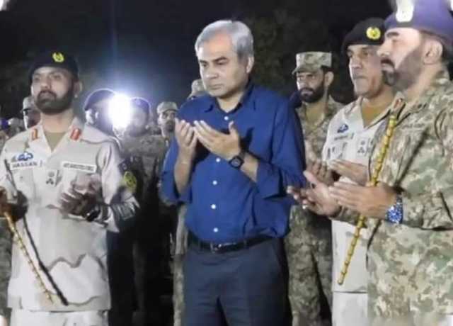 محسن نقوی کی تربت آمد، شہید فوجی اہلکاروں کی نماز جنازہ میں شرکت