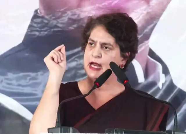 حکومت نے نوجوانوں کا روزگار چھینا اور ملک کی دولت دوستوں کو دے دی، پرینکا گاندھی