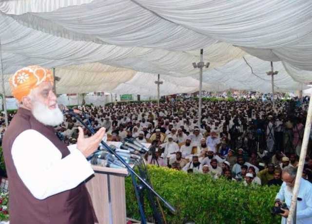  دینی مدارس کے خلاف اسٹیبلشمنٹ اور بیوروکریسی کا رویہ دراصل بیرونی ایجنڈے کا حصہ ہے، مولانا فضل الرحمن 