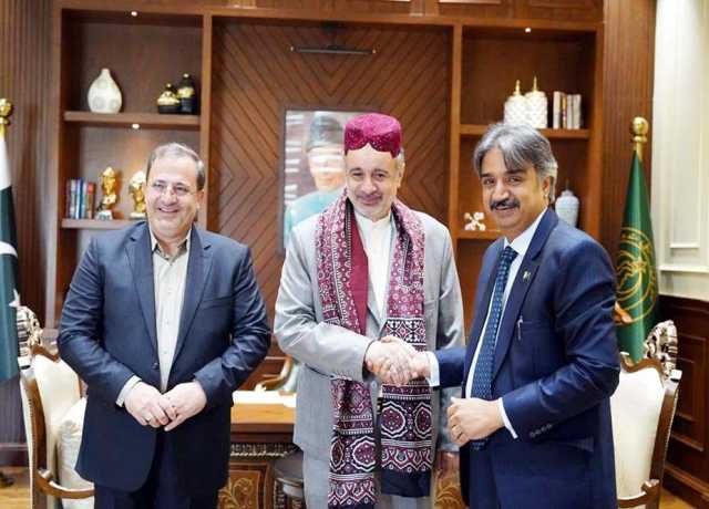 اسپیکر سندھ اسمبلی اویس قادر شاہ سے ایران کے قونصل جنرل اکبر عیسی زادہ کی ملاقات