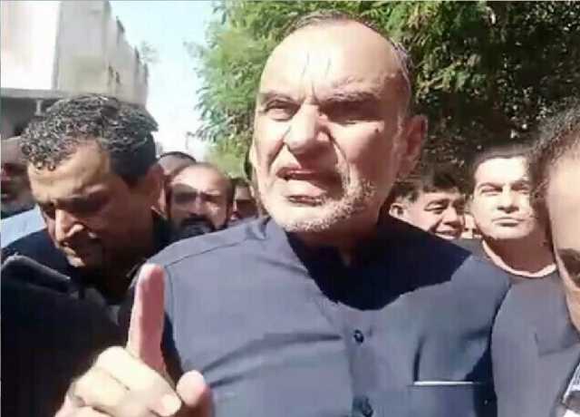 پشاور ہائیکورٹ کا اعظم سواتی کو دس دن تک گرفتار نہ کرنے کا حکم