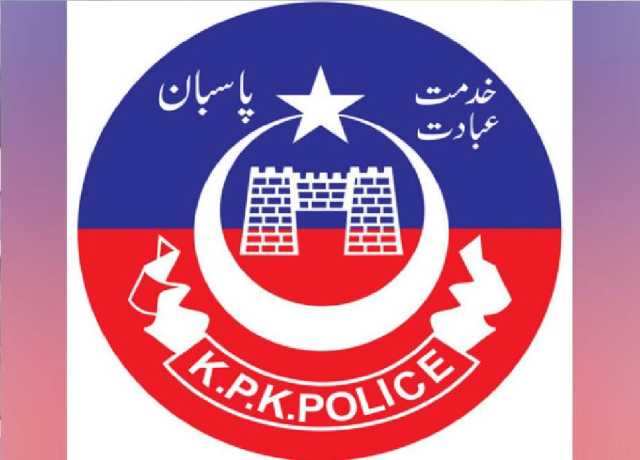 خیبر پولیس کے 14 اہلکار منشیات فروشوں سے روابط پر معطل