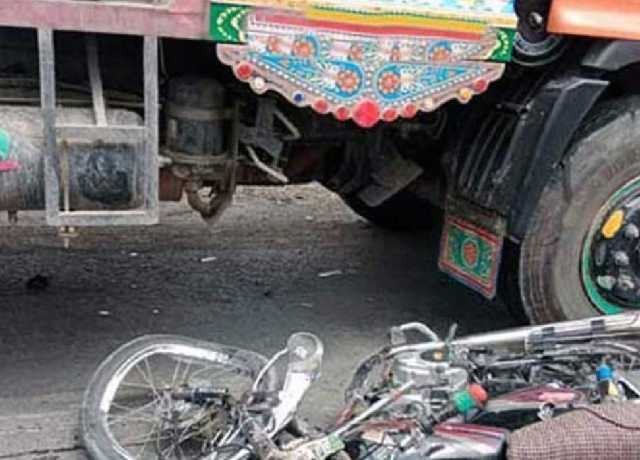 کراچی میں خونی ٹرالر ایک اور شہری کی جان لے گیا