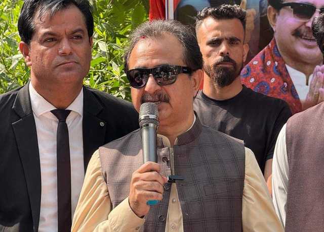 عمران خان قوم کی حقیقی آزادی اور مستقبل کیلئے قید میں ہیں، حلیم عادل شیخ