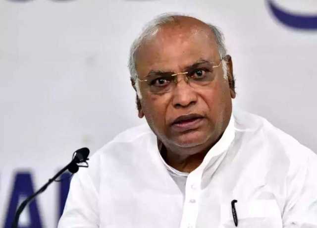 آر ایس ایس اور بی جے پی نے کبھی اپنے دفاتر میں 'وندے ماترم' نہیں گایا، کانگریس