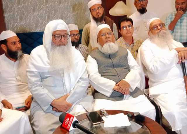 مسلم پرسنل لاء بورڈ کا احتجاجی پروگرام ملتوی، دہلی حکومت پر اجازت منسوخ کرنے کا الزام