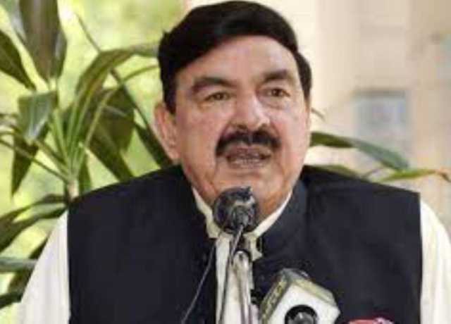 شیخ رشید کو عمرہ پر جانے سے روکنے پر وفاقی حکومت کو نوٹس