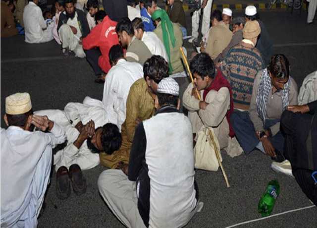 لاہور، حکومت اور نابینا افراد کے مذاکرات کامیاب، ماہانہ 12 ہزار روپے ملیں گے