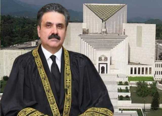 3 ججز کے خطوط کے بعد چیف جسٹس نے 27ویں آئینی ترمیم پر غور کےلیے فل کورٹ اجلاس طلب کرلیا