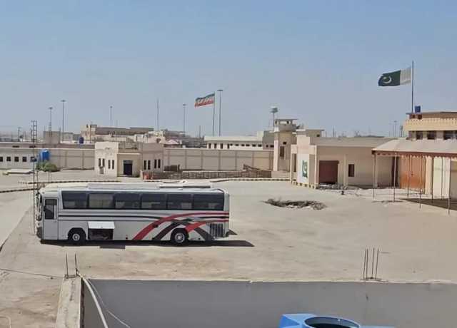 تفتان، کوئٹہ جانیوالے زائرین پاکستان ہاؤس میں پھنس گئے