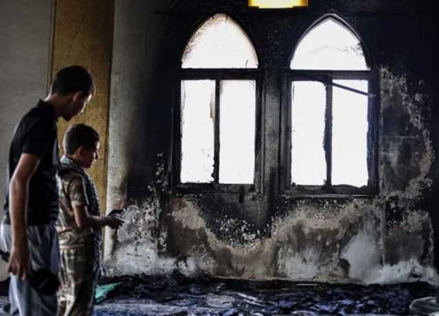 یہودیوں کا مغربی کنارے میں مسجد پر حملہ، توڑ پھوڑ، آگ لگا دی