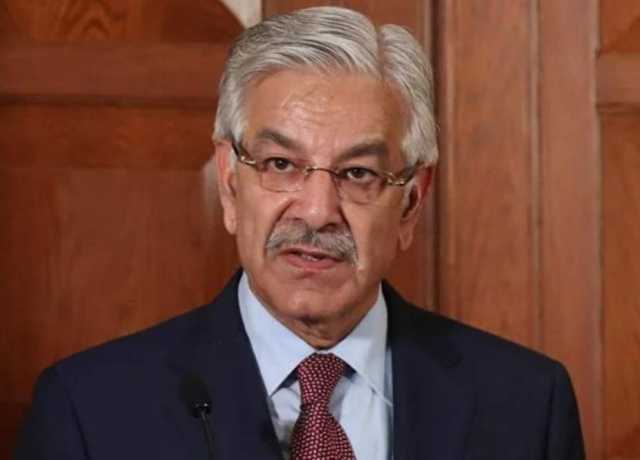 بشریٰ بی بی فیض حمید کیلئے کام کرتی تھیں، خواجہ آصف