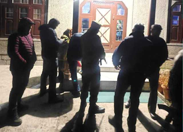 دہلی دھماکہ کو لیکر بیٹے کی گرفتاری کے بعد قاضی گنڈ میں باپ کی خودسوزی کی کوشش، محبوبہ مفتی