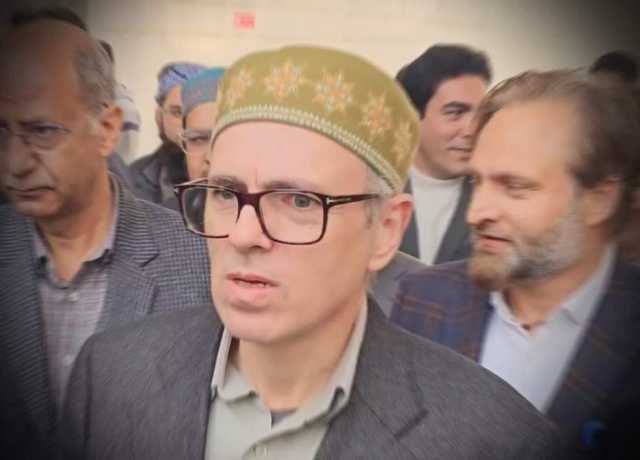 سرینگر کے قلب میں اس مقدار دھماکہ خیز مواد پولیس اسٹیشن کیسے پہنچایا گیا، عمر عبداللہ کا سوال