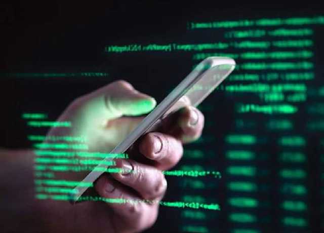 کراچی، خواتین کے موبائل ہیک کرکے زیادتی کرنے، ویڈیو بناکر بلیک میل کرنیوالا ملزم پکڑا گیا