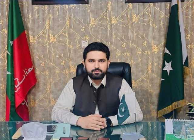 عمران خان سے ملاقات، تین ججز کے حکم پر ایس ایچ او کہتا ہے میں نے آرڈر نہیں دیکھا، وزیراعلیٰ کے پی