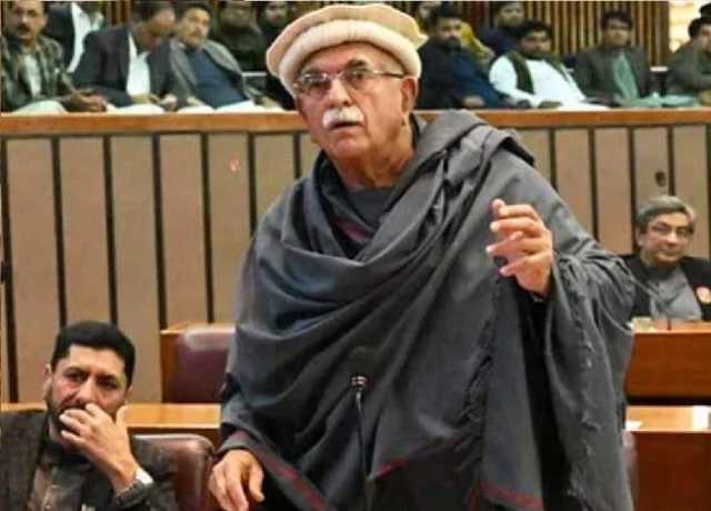 قومی اسمبلی میں اپوزیشن لیڈر کا معاملہ، محمود خان اچکزئی کے نام پر اعتراض