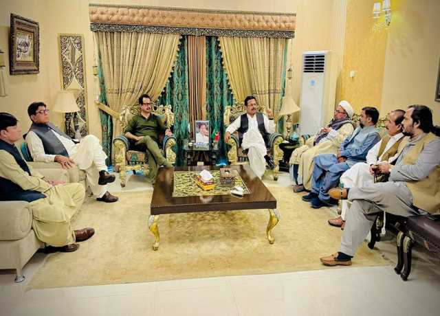 تحریک تحفظ آئین پاکستان کا کراچی میں اہم اجلاس، دسمبر کے پہلے ہفتے میں تین روزہ عوامی رابطہ مہم کا اعلان