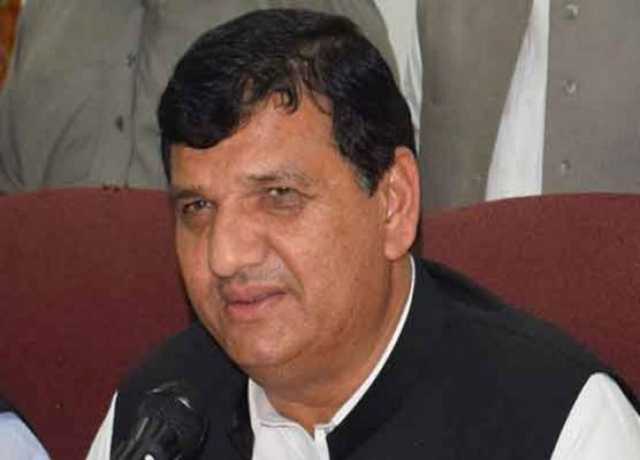 وفاقی وزیر امور کشمیر امیر مقام گلگت پہنچ گئے