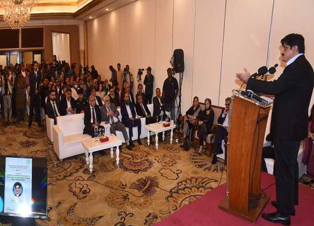 سندھ نے 30 سال میں کافی ترقی کرلی، لوگ ملک سے باہر نہ جائیں، وزیراعلیٰ سندھ