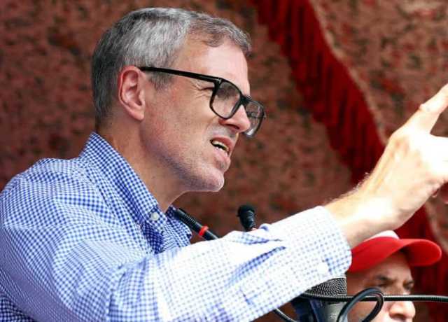 تعلیم کو مذہبی رنگ دینا گہری سازش ہے، عمر عبداللہ