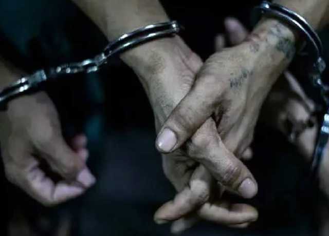 کرکٹ میچوں پر جوا کھیلنے والے سندھ پولیس اہلکار سمیت 2 ملزمان گرفتار