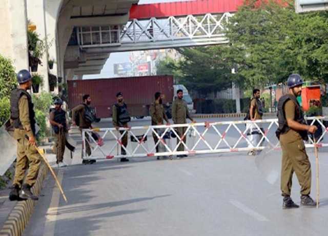 لاہور میں احتجاج کا خدشہ، اہم شاہراہوں، چوکوں میں پولیس تعینات