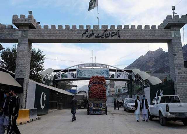 کراچی سے افغان ٹرانزٹ ٹریڈ معطل، تمام گیٹ پاسز منسوخ، ٹرک اَن لوڈ کردیے گئے