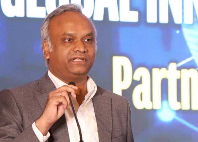 سرکاری ملازمین کو آر ایس ایس کی سرگرمیوں میں حصہ لینے سے روکا جائے، پرینک کھرگے