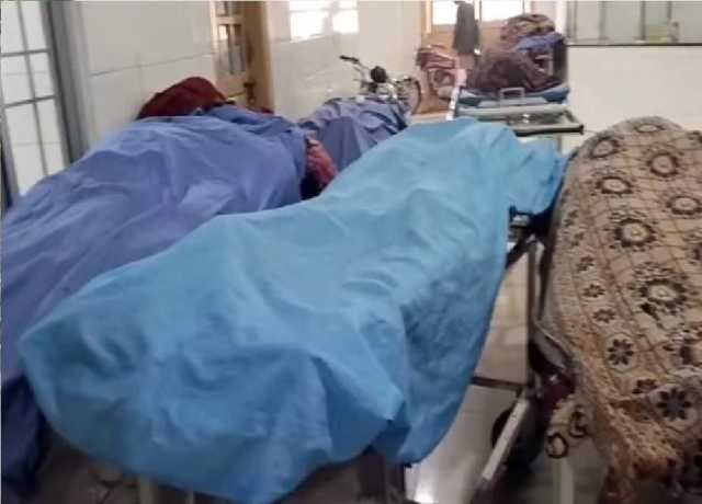 ملاکنڈ، خانہ بدوشوں کا ٹرک الٹنے سے خواتین و بچوں سمیت 15 افراد جاں بحق