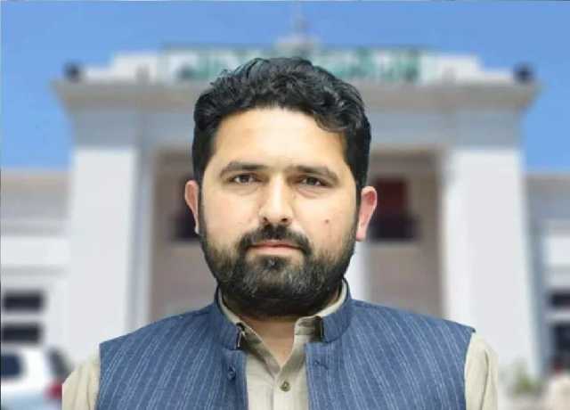 علاقے کلیئر ہوگئے تھے تو ان دہشتگردوں کو واپس کون لایا؟ وزیراعلیٰ کے پی