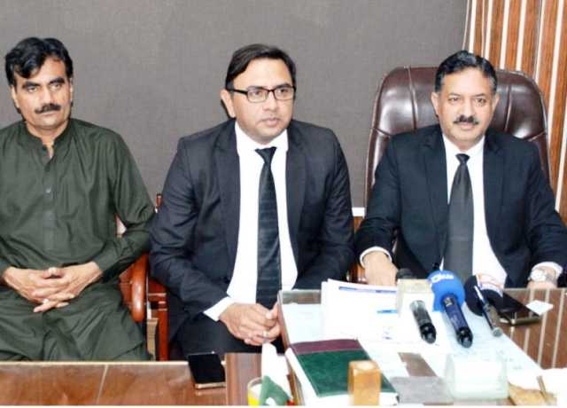 وکلاء کیلئے بنایا گیا پارکنگ پلازہ فی الفور ہمارے حوالے کیا جائے، ملک جاوید علی ڈوگر 