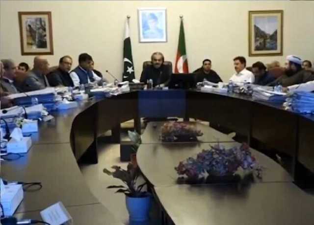 گنڈاپور حکومت کے سابق وزراء کا تاحال سرکاری گاڑیاں اور رہائشگاہوں کا استعمال