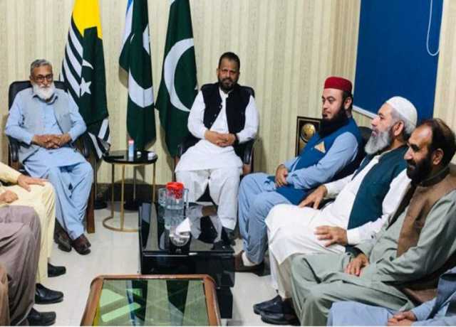 گلگت بلتستان کی پسماندگی کے ذمہ دار نااہل حکمران اور روایتی پارٹیاں ہیں، ڈاکٹر مشتاق خان