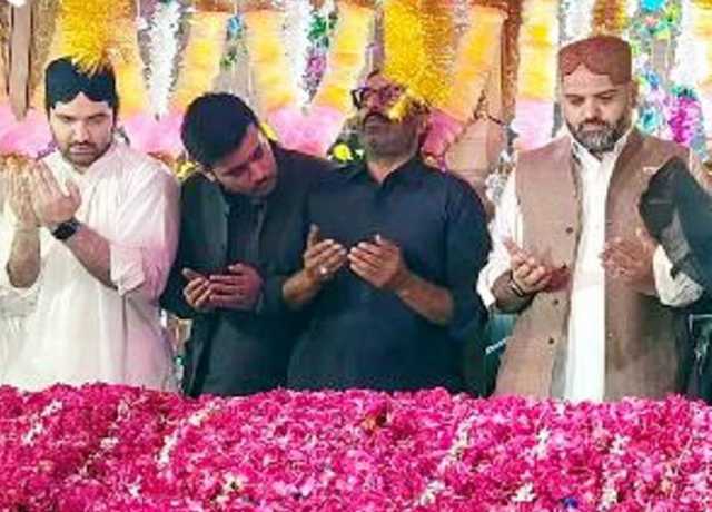 ملتان، حضرت شاہ رکن الدین عالم کا 712 واں سالانہ تین روزہ عرس شروع، بڑی تعداد میں مرید شریک 