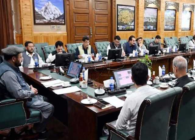 سیلاب متاثرین کو سردیوں سے قبل شیلٹر کی فراہمی اولین ترجیح ہے، گلبر خان