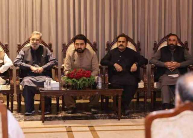 پی ٹی آئی پارلیمانی پارٹی اجلاس کی اندرونی کہانی سامنے آگئی