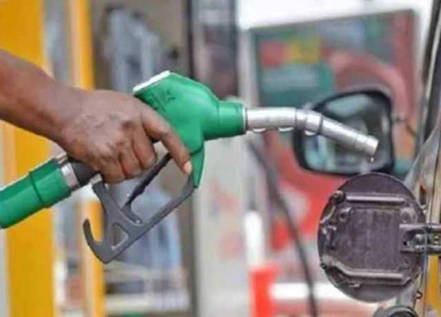 آئندہ 15 روز کیلئے پیٹرولیم مصنوعات کی قیمتوں میں اضافہ کر دیا گیا