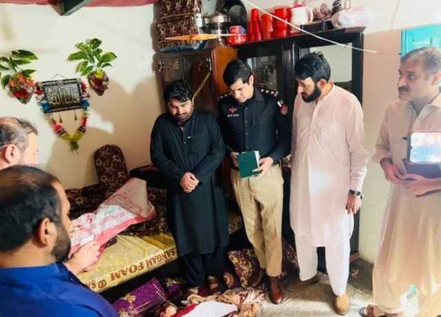 پشاور میں تیز دھار آلے کے وار سے 3 افراد کو قتل کردیا گیا