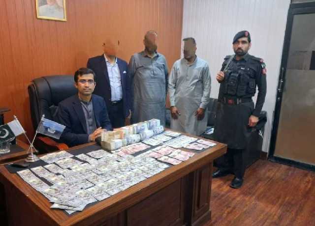 کراچی، غیر قانونی کرنسی ایکسچینج میں ملوث 3 ملزمان گرفتار