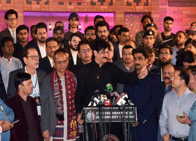 گورنر کی تبدیلی میں سندھ کے وزیراعلیٰ کا کردار نہیں، ہم سے نہیں پوچھا جاتا، مراد علی شاہ