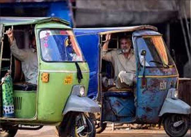 پشاور، بی آر ٹی مین روٹ پر ہر قسم کے رکشوں اور لوڈرز پر پابندی عائد