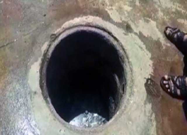 کراچی میں رواں سال کے 11 ماہ کے دوران کھلے مین ہولز و نالوں میں گر کر 23 شہری جاں بحق