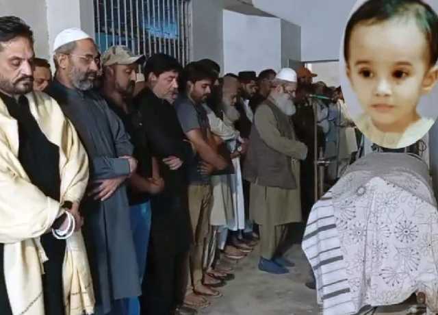 کراچی، مین ہول میں گر کر جاں بحق تین سالہ ابراہیم کی نماز جنازہ ادا