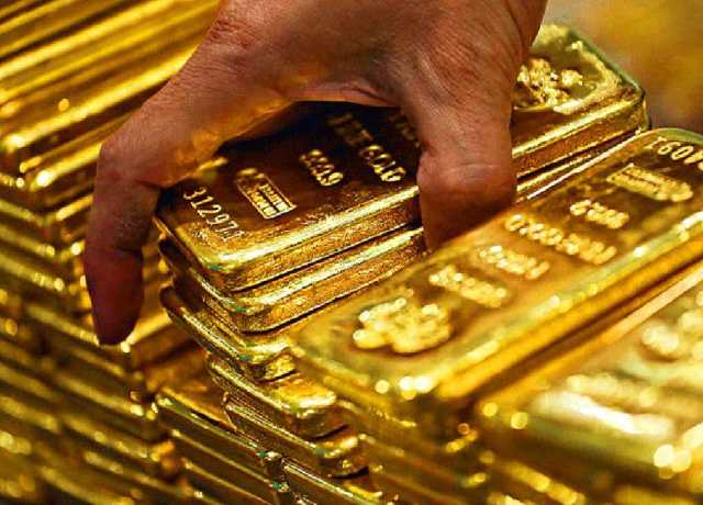 سونے کی عالمی اور پاکستانی مارکیٹوں میں قیمت کم ہوگئی