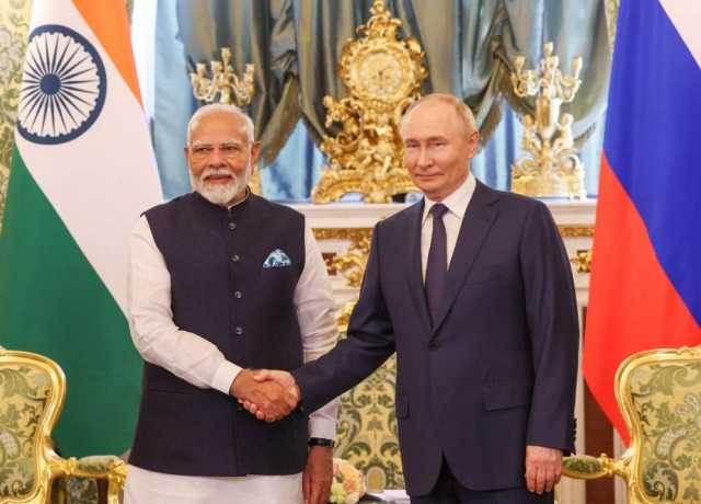 روسی صدر ولادیمیر پوتن اپنے ہندوستان دورے پر نئی دہلی پہنچے، نریندر مودی نے کیا استقبال