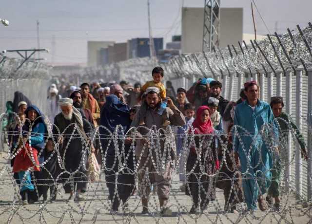 چمن، سرحدی کشیدگی میں کمی کے بعد افغان مہاجرین کی واپسی دوبارہ بحال